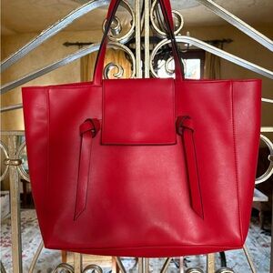 Elizabeth Arden Tote